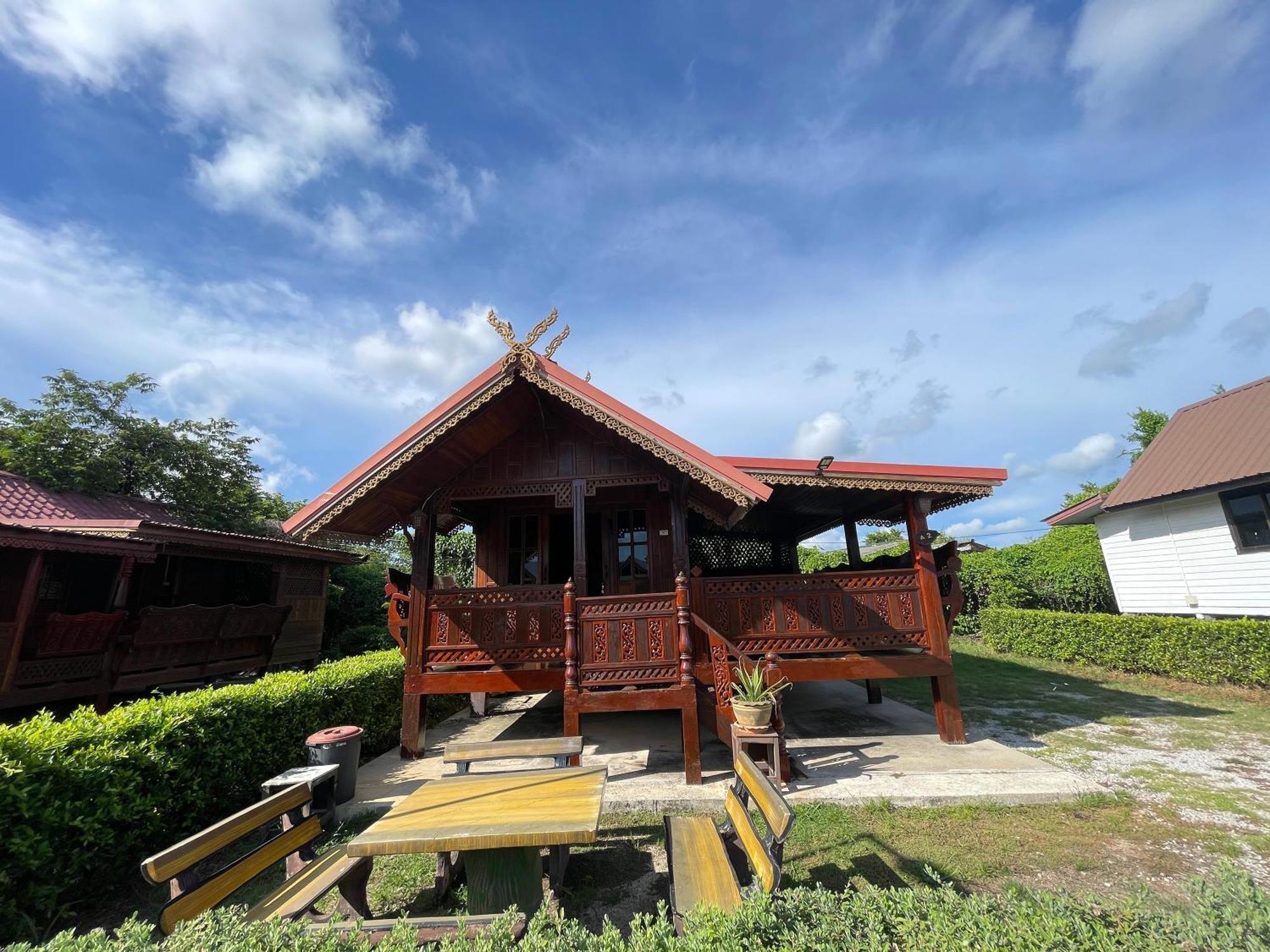Oh Taley Resort Rayong Esterno foto