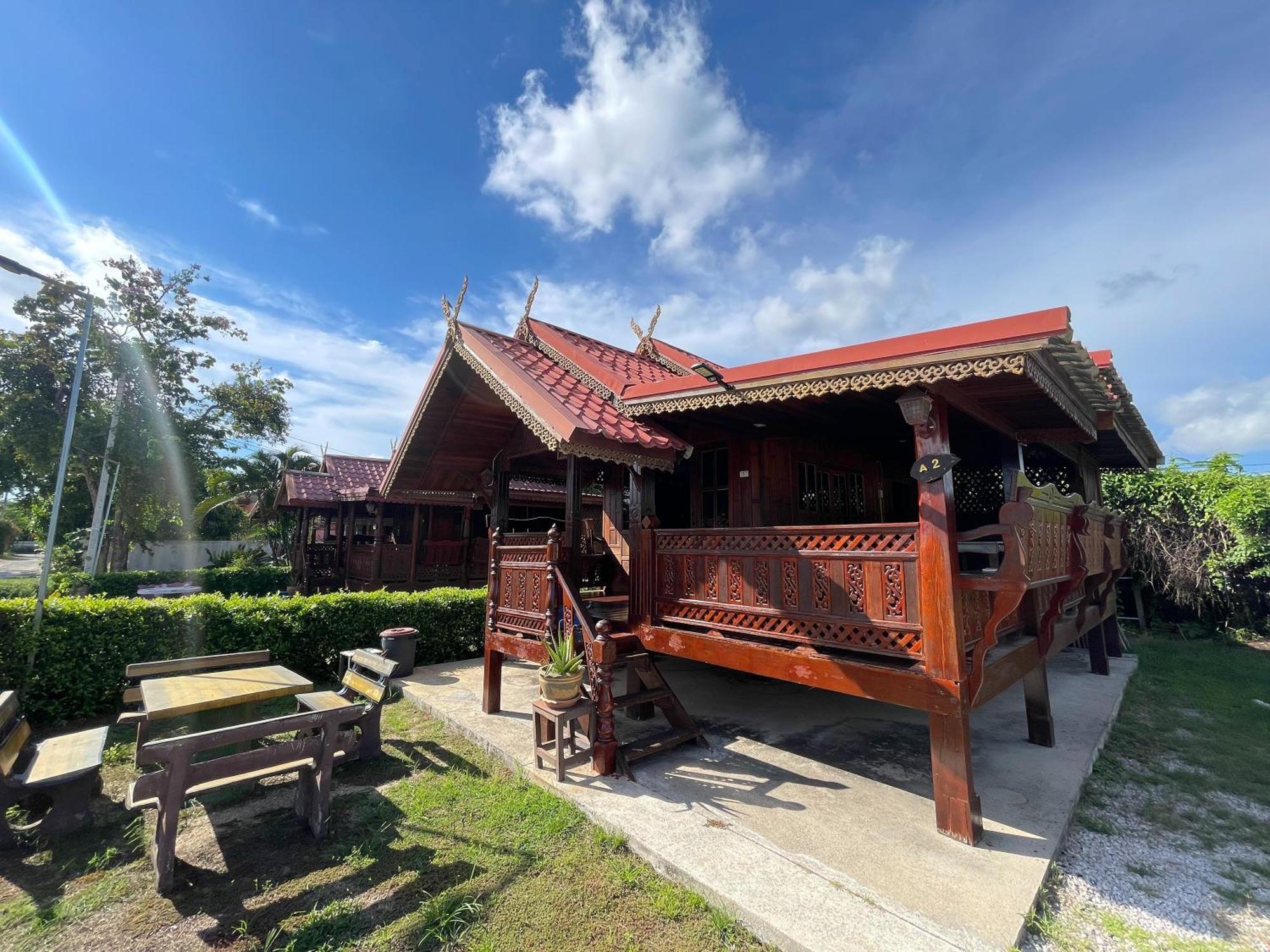 Oh Taley Resort Rayong Esterno foto